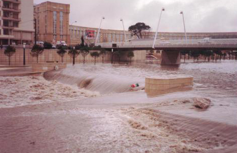crue-Lez-96